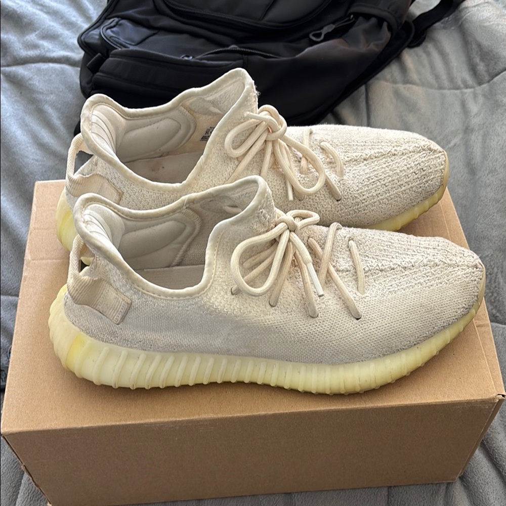 Yeezy 350 White Size 10